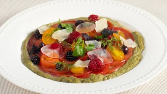 Ahududu domates ve mevsim meyveleriyle Carpaccio