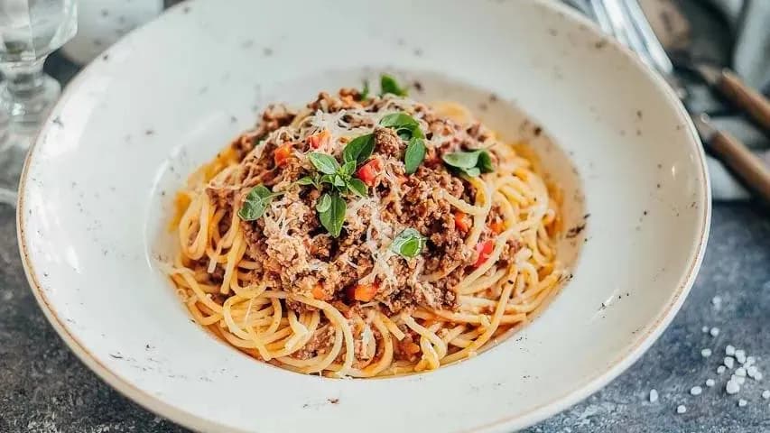 Spagetti Bolonez