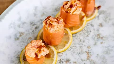Salmon tataki