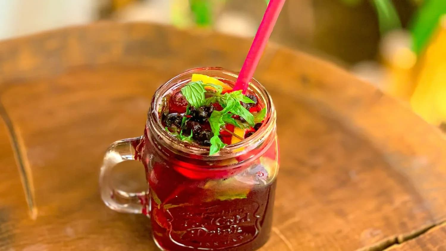 Gara miweli we limonly içgi