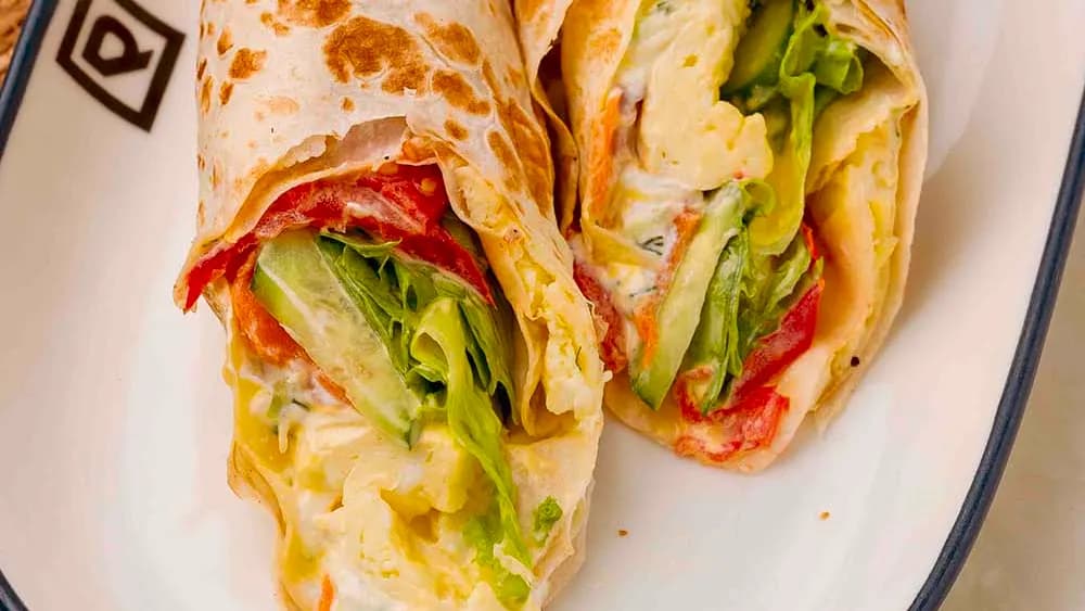Somonlu scrambled eggli lavaş
