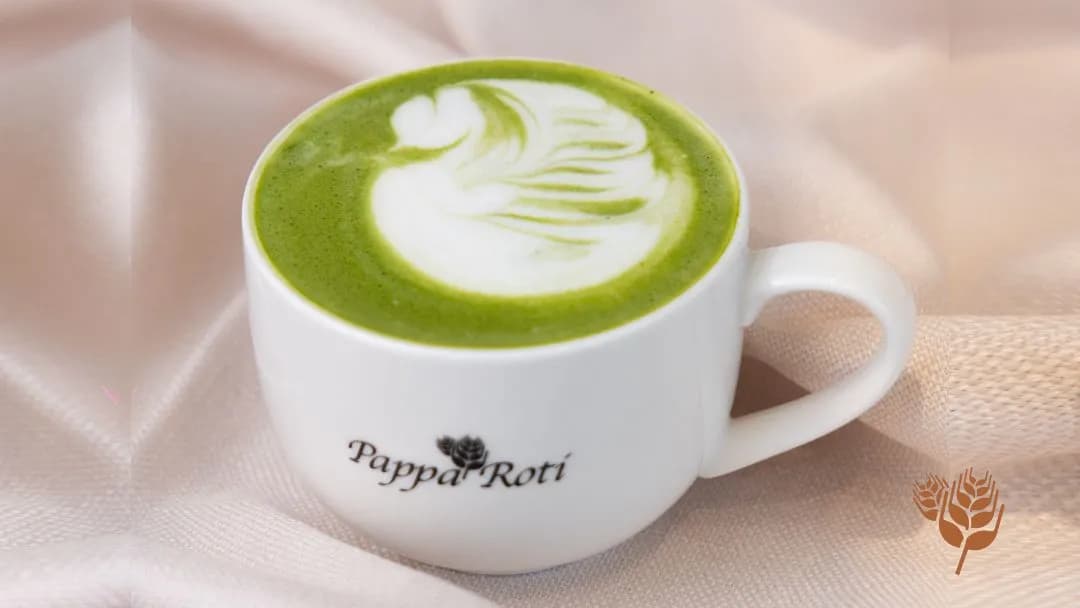 SICAK MATCHA LATTE