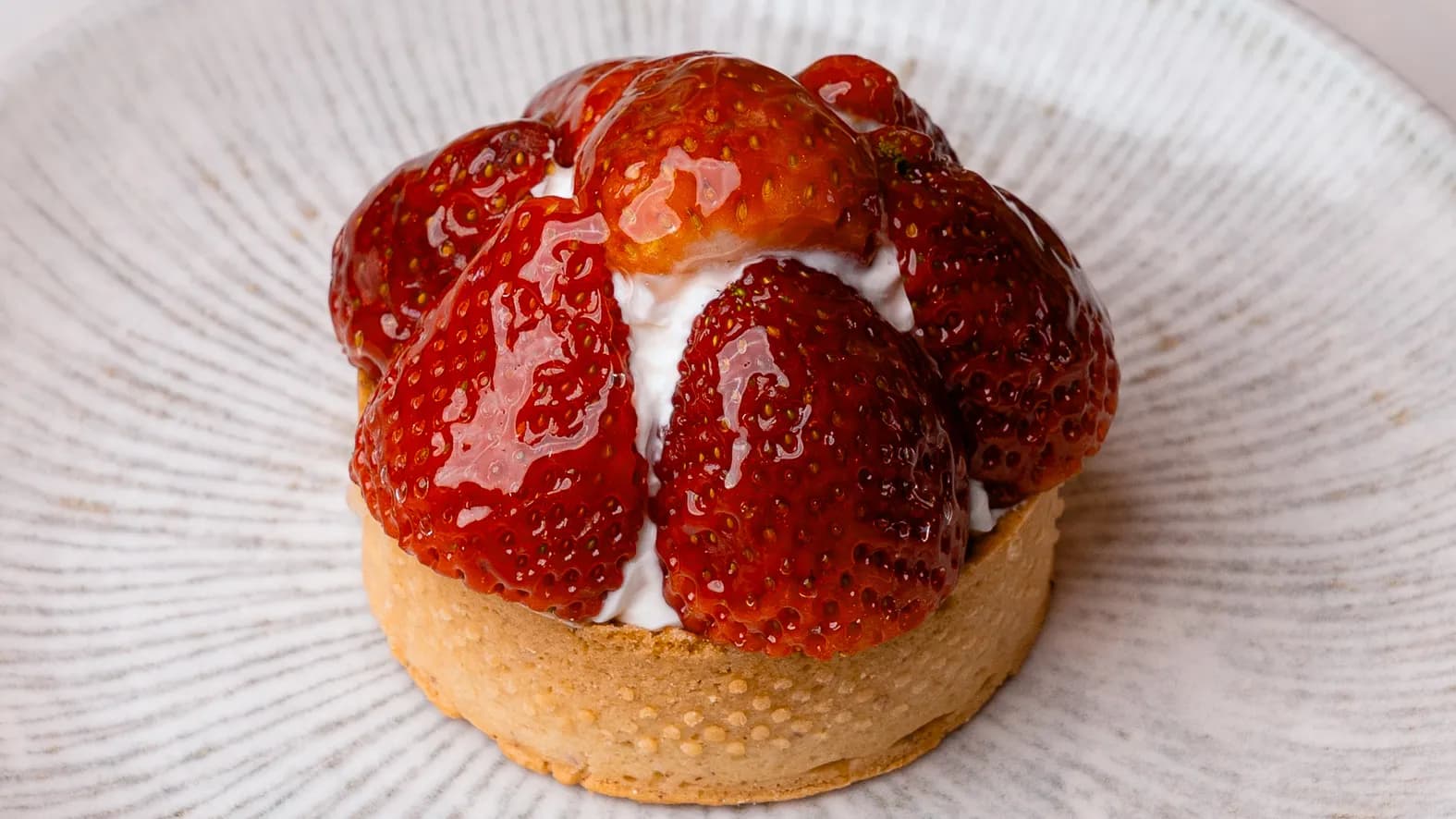 Çilekli tartlet