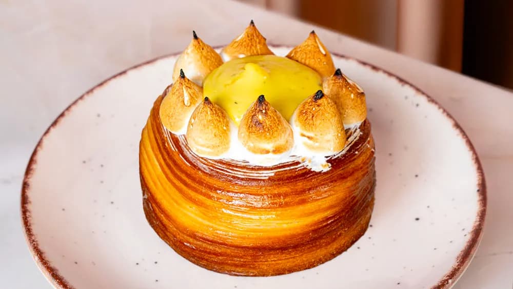 Limonlu ve kuş üzümlü Danimarka çöreği