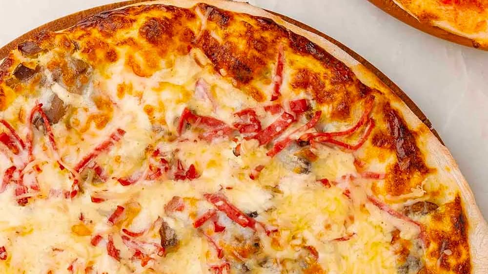 Pizza Karbonaro