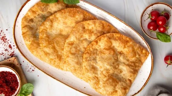 Etli çeburek
