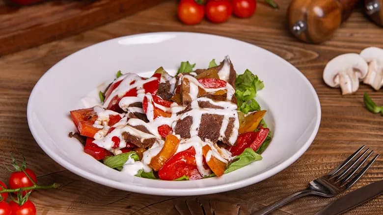 Etli gyzgyn salat