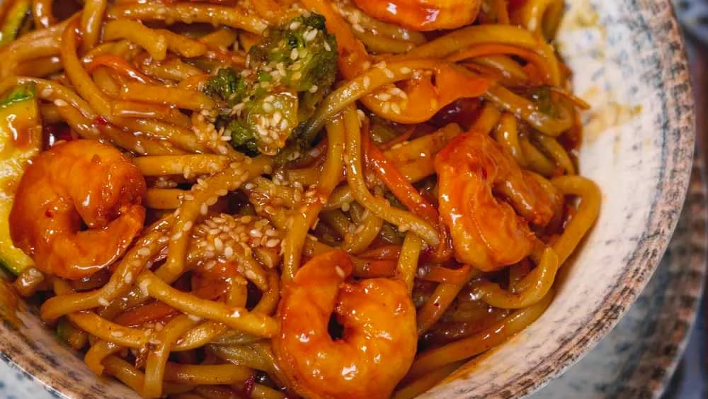 Karidesli udon eriştesi ve pilav
