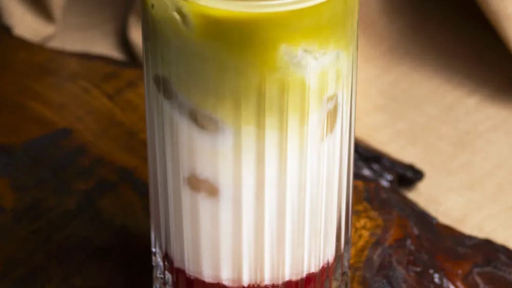 Matcha ahududu hindistan cevizi