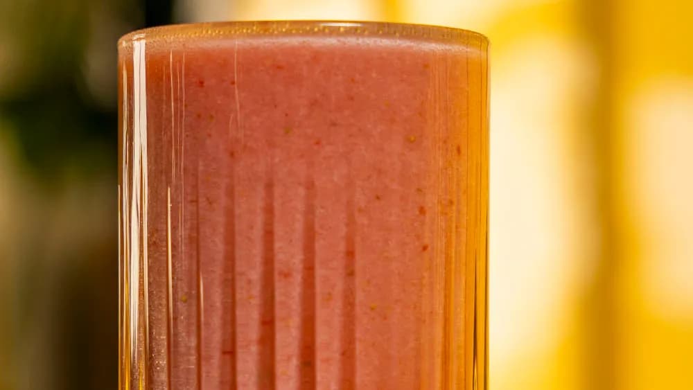 Çilekli muzlu smoothie