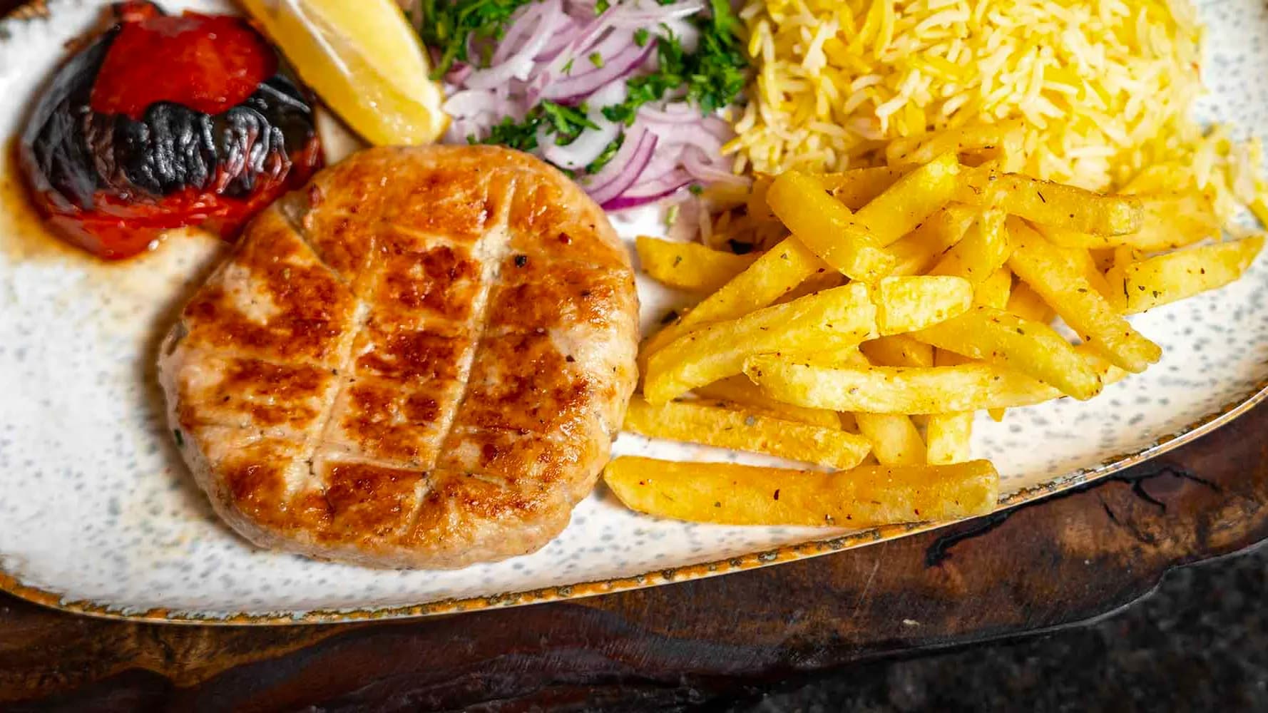 Tavuklu ve peynirli köfte