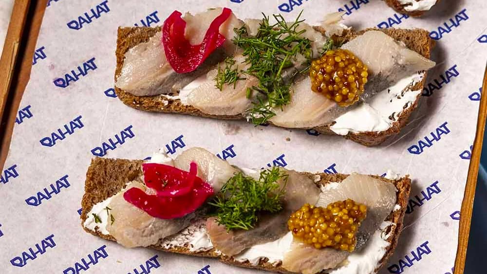 Ringa balıklı bruschetta