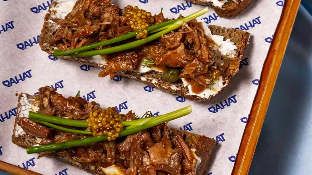 Ton balıklı bruschetta