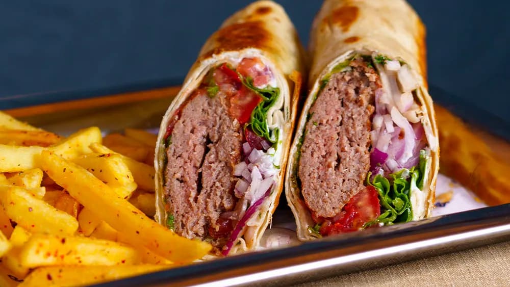 Lavaşta lüle kebap