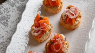 Bruschetta with salmon and avocado mousse