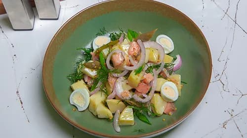 Gyzyl balykly salat