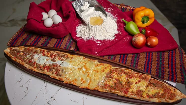 Türk pide assorti